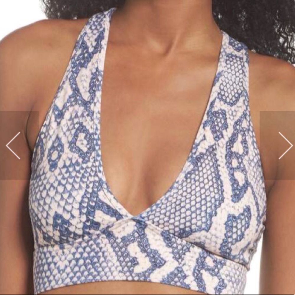 TRADE Varley snake print v neck sports bra BNWT